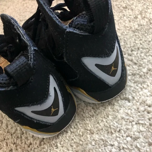 Jordan Shoes - Picture 3 of 5